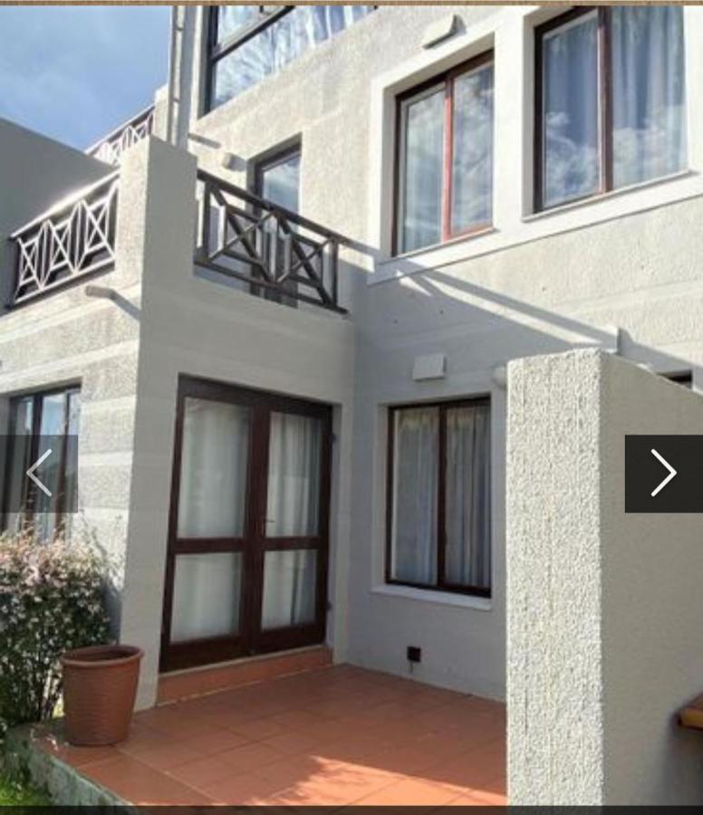 Appartamento Castelton 48A Plettenberg Bay Esterno foto